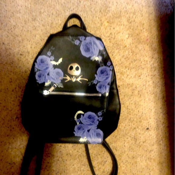 NIGHTMARE BEFORE CHRISTMAS BACKPACK main image 4